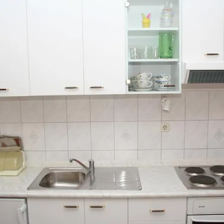 With Parking Space Bol, Brac - 2884 Apartman Bol