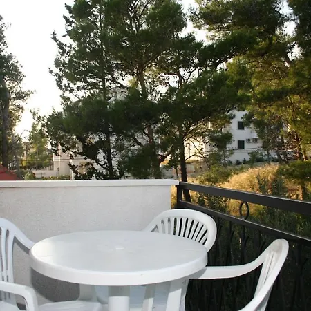Apartman With Parking Space Bol, Brac - 2884